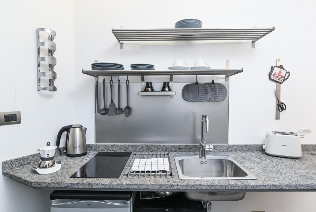 The Essential Trastevere Design Studio Roma Eksteriør bilde