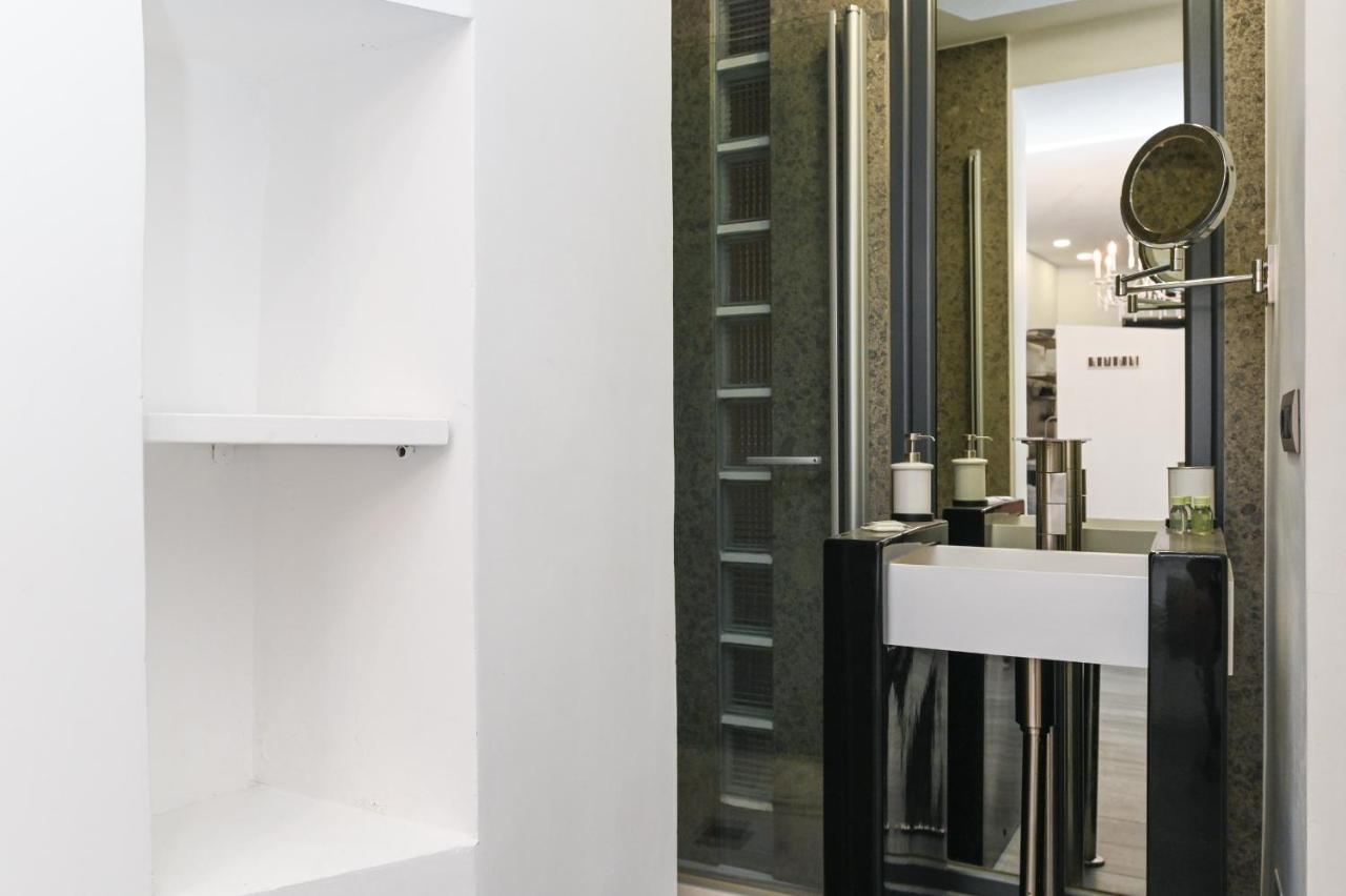 The Essential Trastevere Design Studio Roma Eksteriør bilde